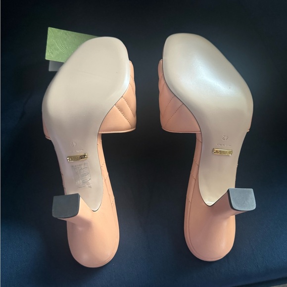 Gucci shoes brand new with tags. - Picture 5 of 8